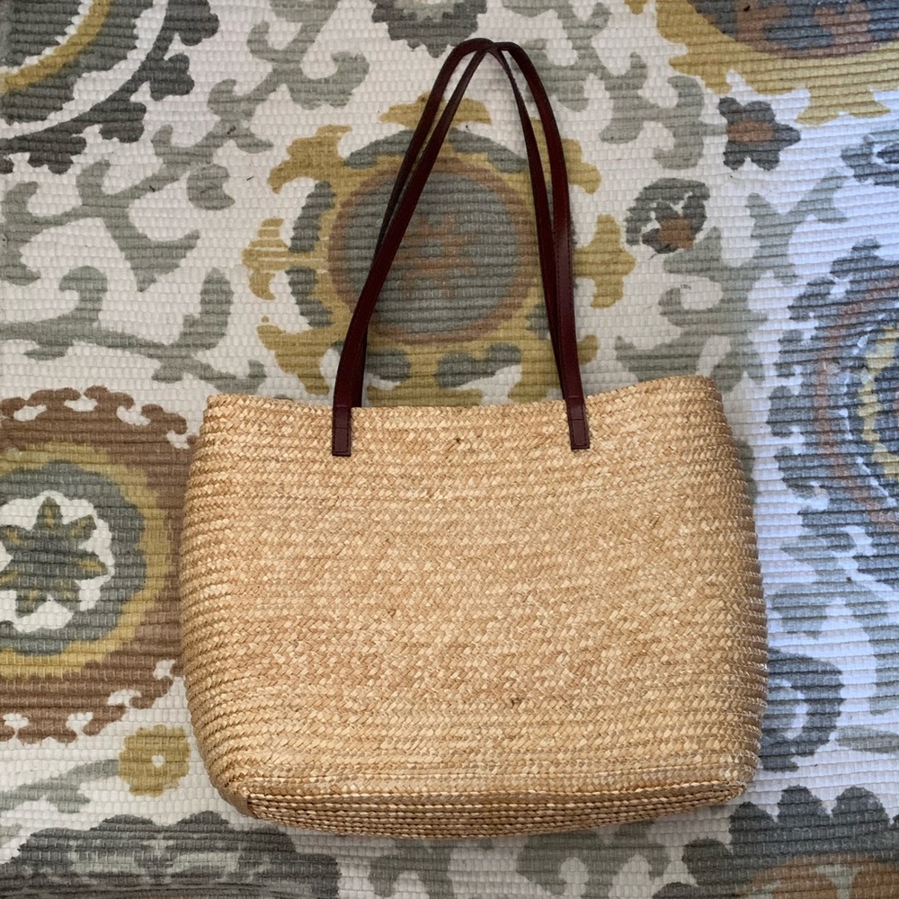 Straw bag